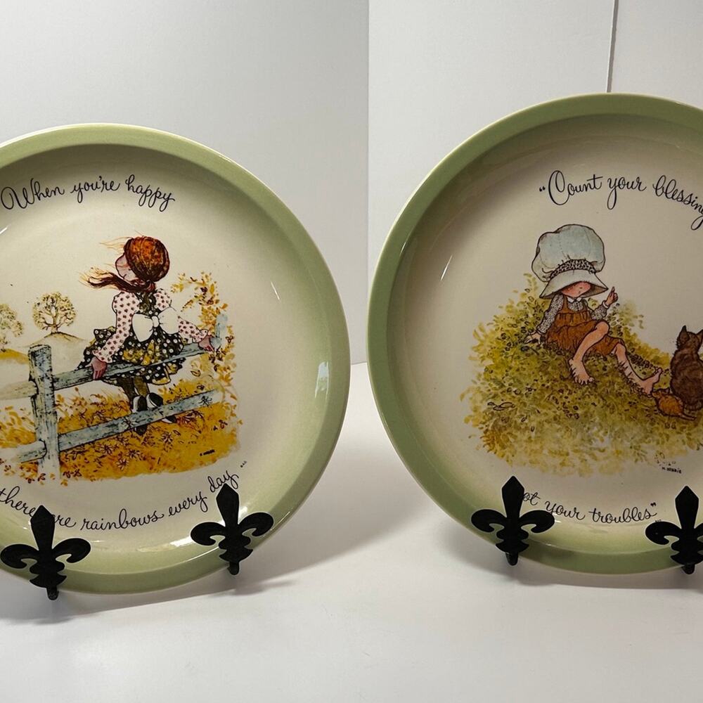 Holly Hobbie Set Of Two Collector’s Edition Plates‎